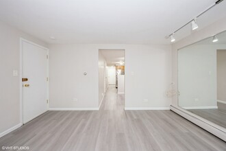 3641 N Tripp Ave in Chicago, IL - Building Photo - Building Photo