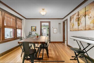 6145 Holmes St in Kansas City, MO - Building Photo - Building Photo