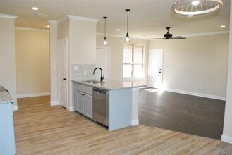 521 W Sears St in Denison, TX - Foto de edificio - Building Photo