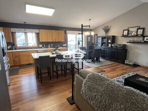 4235 Upper 149th St W in Rosemount, MN - Building Photo - Building Photo