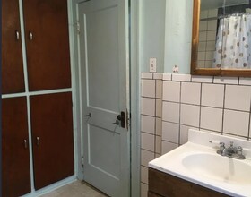 971 Peckham St in Akron, OH - Building Photo - Building Photo