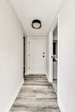 239 S Gregory St in Aurora, IL - Building Photo - Building Photo