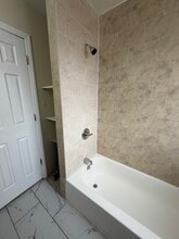 44 Webster St, Unit #2 Unit Webster in Newark, NJ - Foto de edificio - Building Photo