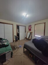 240 Lebanon Ave in Colchester, CT - Building Photo - Building Photo