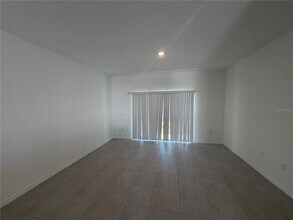 2983 Skyline Lp in Kissimmee, FL - Building Photo - Building Photo