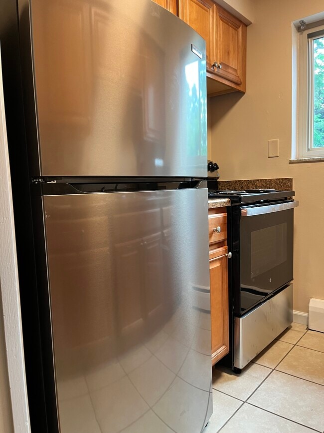 8 Kenny Ct, Unit 12 in Milford, OH - Building Photo - Building Photo