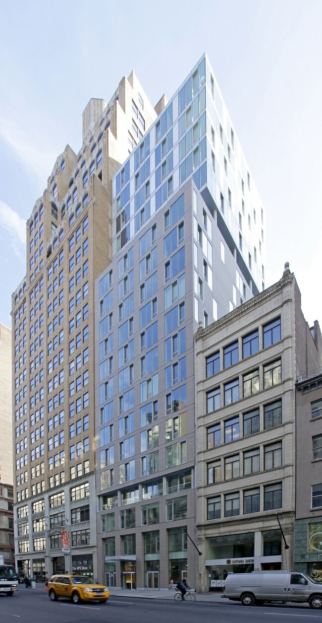 241 5th Ave in New York, NY - Building Photo - Building Photo