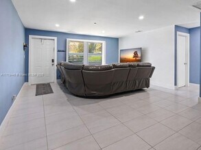 1481 SW 49th Ave in Fort Lauderdale, FL - Building Photo - Building Photo