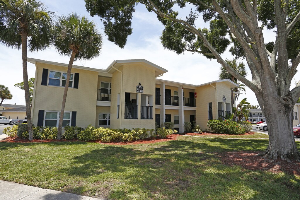 The Drake at St. Pete Apartments St. Petersburg, FL Apartments For Rent
