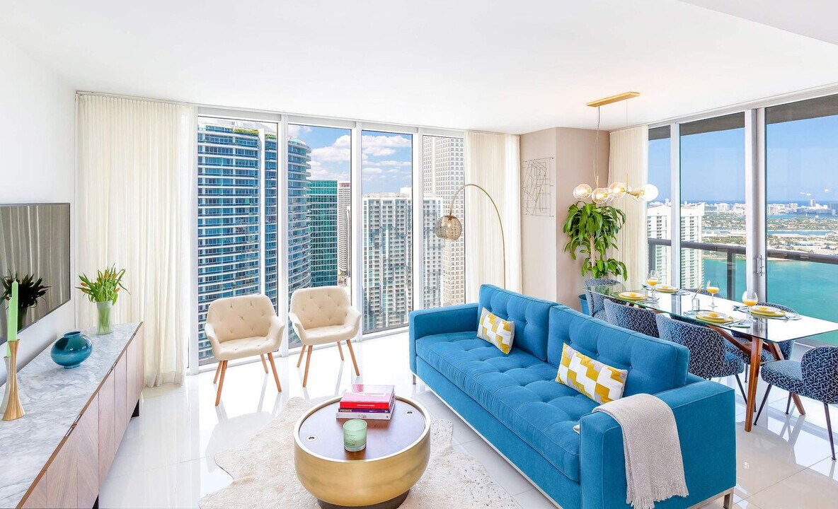 485 Brickell Ave in Miami, FL - Building Photo