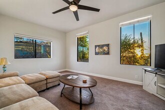 5190 W Pso Del Barranco in Tucson, AZ - Building Photo - Building Photo