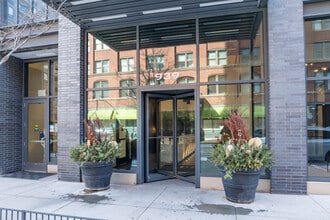 Union West in Chicago, IL - Foto de edificio - Building Photo