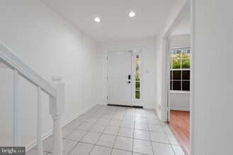 22918 Regent Terrace in Sterling, VA - Building Photo - Building Photo