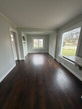 2209 Douglas Ave in Des Plaines, IL - Building Photo - Building Photo