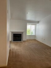 11002 SE Petrovitsky Rd in Renton, WA - Building Photo - Building Photo