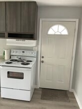 13325 Elaine Rd, Unit A in Houston, TX - Building Photo - Building Photo