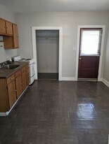 1836 Clearview St, Unit A in Scranton, PA - Building Photo