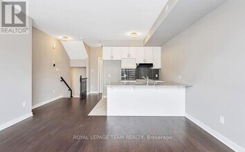 622 Mishi Private in Ottawa, ON - Building Photo - Building Photo