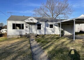 803 Wildwood Ave in Lebanon, TN - Building Photo