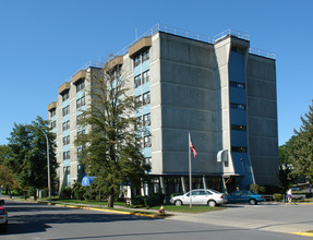 Stratton in Amsterdam, NY - Building Photo - Building Photo