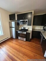 66 Pleasant St, Unit 3 in Cambridge, MA - Building Photo