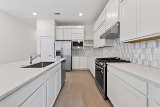 21619 Colonial Meadow Creek Trl in Waller, TX - Foto de edificio - Building Photo