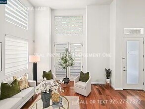 6566 Sierra Ln in Dublin, CA - Building Photo - Building Photo