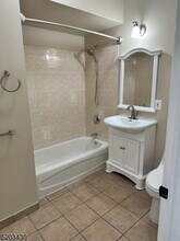 5 Woodland Ave-Unit -3 in Montclair, NJ - Building Photo - Building Photo