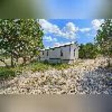 470 Private 1523 in Bandera, TX - Building Photo - Building Photo