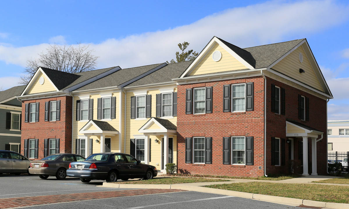 Calvert Heights Townhouse Apartments in Chestertown, MD - Building Photo