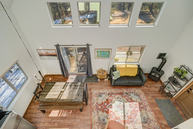 71 Pinecrest Rd