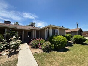 4809 Treanna Ave in Bakersfield, CA - Building Photo - Building Photo
