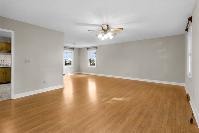 209 McCoy Ave in Cove City, NC - Building Photo - Building Photo
