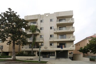 Sierra Apartments in Los Angeles, CA - Building Photo - Building Photo