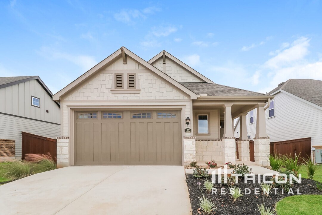 1552 Mexican Heather Dr in Leander, TX - Building Photo