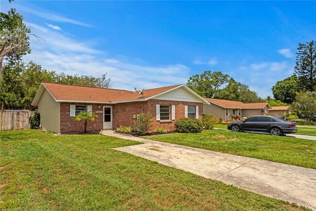 13046 Leverington St in Tampa, FL - Building Photo - Building Photo