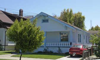 1818-1923 Berkeley Way Apartments