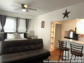 302 Madison St in San Antonio, TX - Building Photo - Building Photo