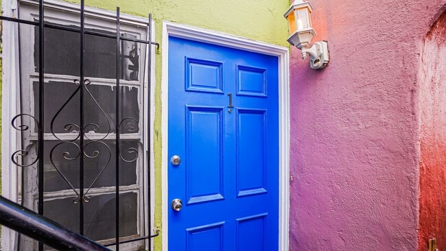 property at 1822 1/2-2067 Ivar Ave