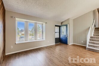 4290 S Halifax Way in Aurora, CO - Building Photo - Building Photo