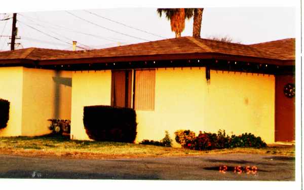 23688-23693 David Ln in Moreno Valley, CA - Building Photo