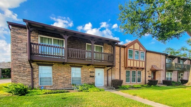 10526 Hammerly Blvd in Houston, TX - Building Photo - Building Photo
