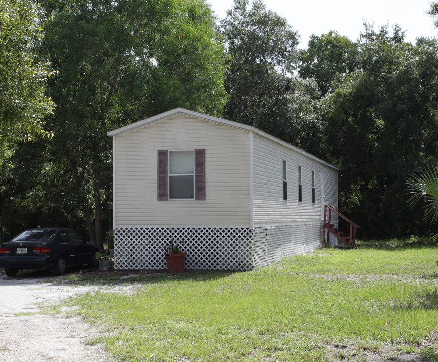 4131-4139 Palm Ln in Ft. Myers, FL - Building Photo