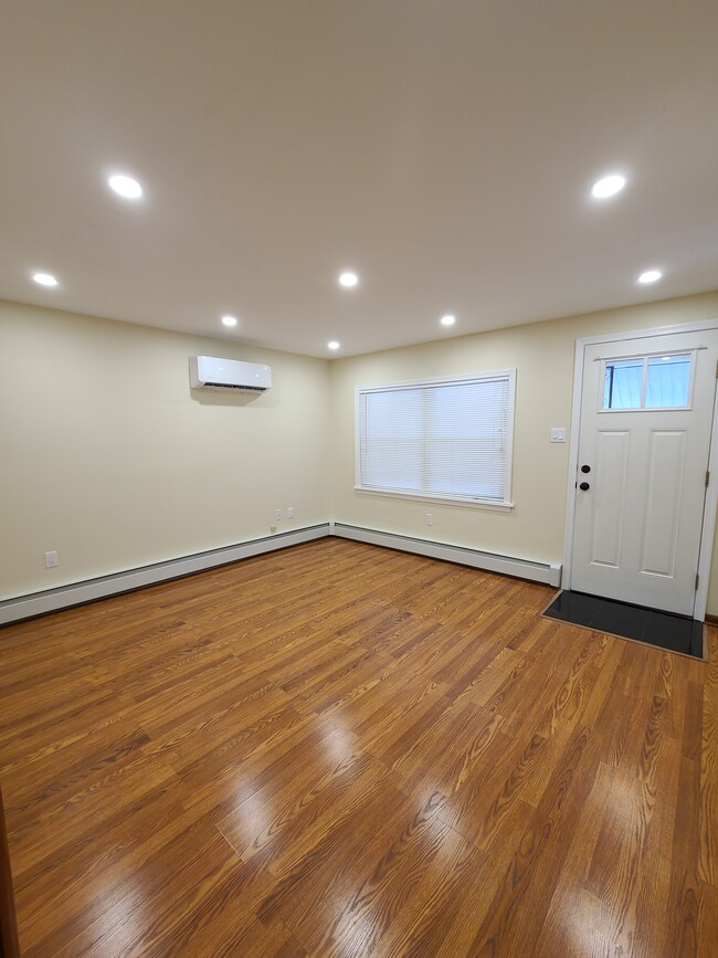 66 Hillside St, Unit 66