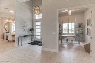 6051 Plana Cays Dr in Naples, FL - Building Photo