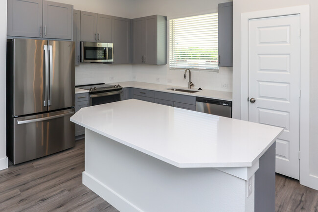 Mission Town Square in Hurst, TX - Foto de edificio - Interior Photo