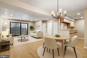 1603 Carriage House Terrace in Silver Spring, MD - Building Photo - Building Photo