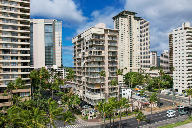 Hale Moani Condominiums