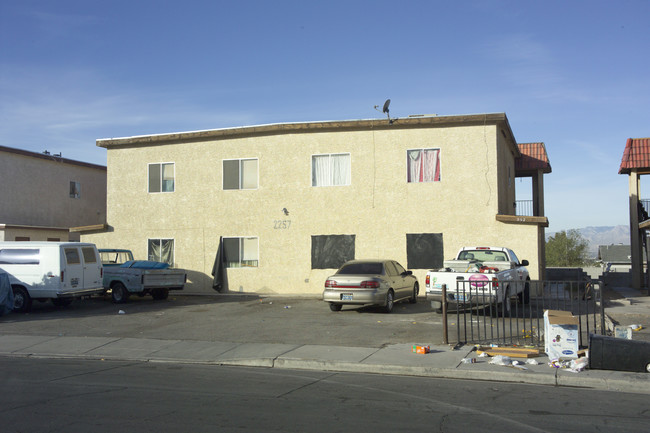 2257 Exeter Dr in Las Vegas, NV - Building Photo - Building Photo