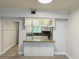 1135 92nd St in Bay Harbor Islands, FL - Building Photo